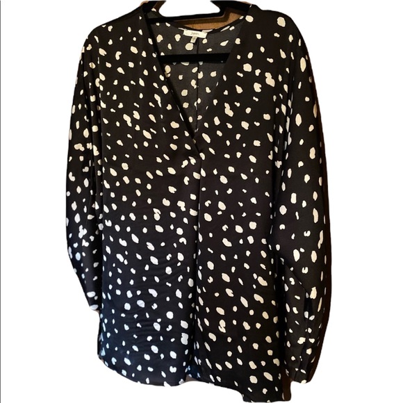 JODIFL Tops - Jodifel Black and White blouse **NWOT**